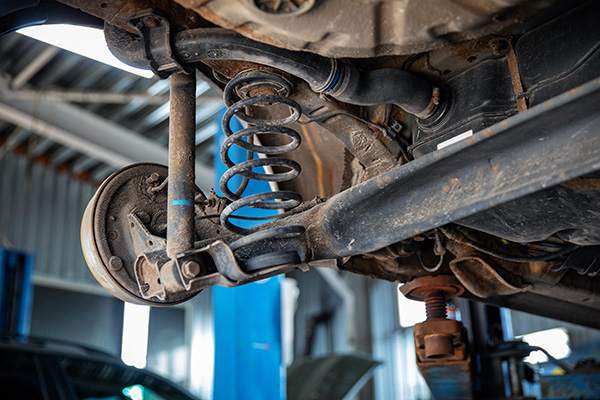 How to Tell If Your Car's Suspension Is Worn. 5 Common Symptoms | Pete's, Inc.